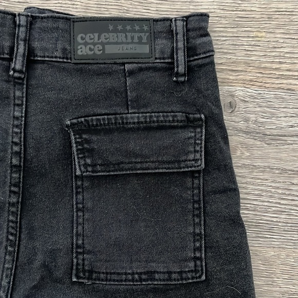 Celebrity Ace High Waisted Jegging Shorts (Size 3/26) - Picture 3 of 5